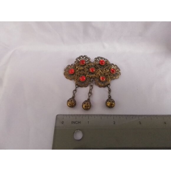 Vintage Filigree Brooch Pin With Red Stones & Dangling Orbs - Picture 2 of 3